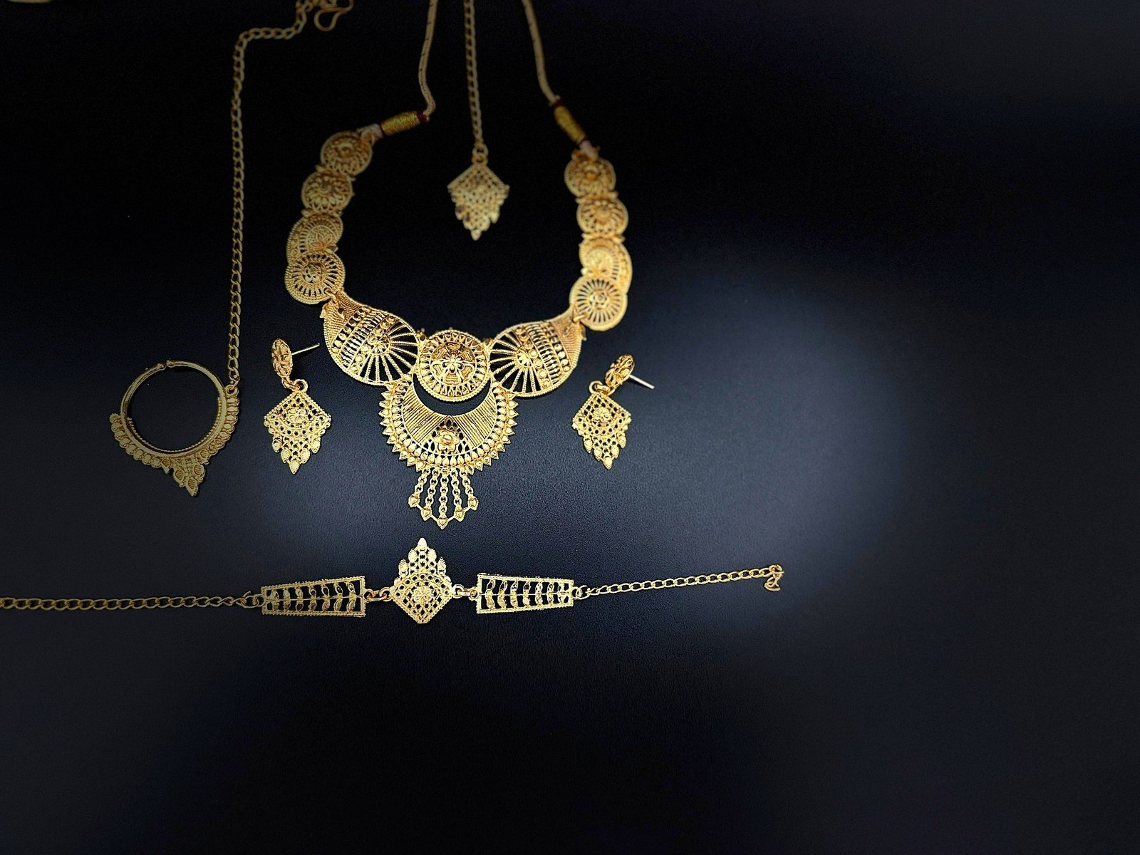 Full Bridal Jewelry Set Antique Golden Finish