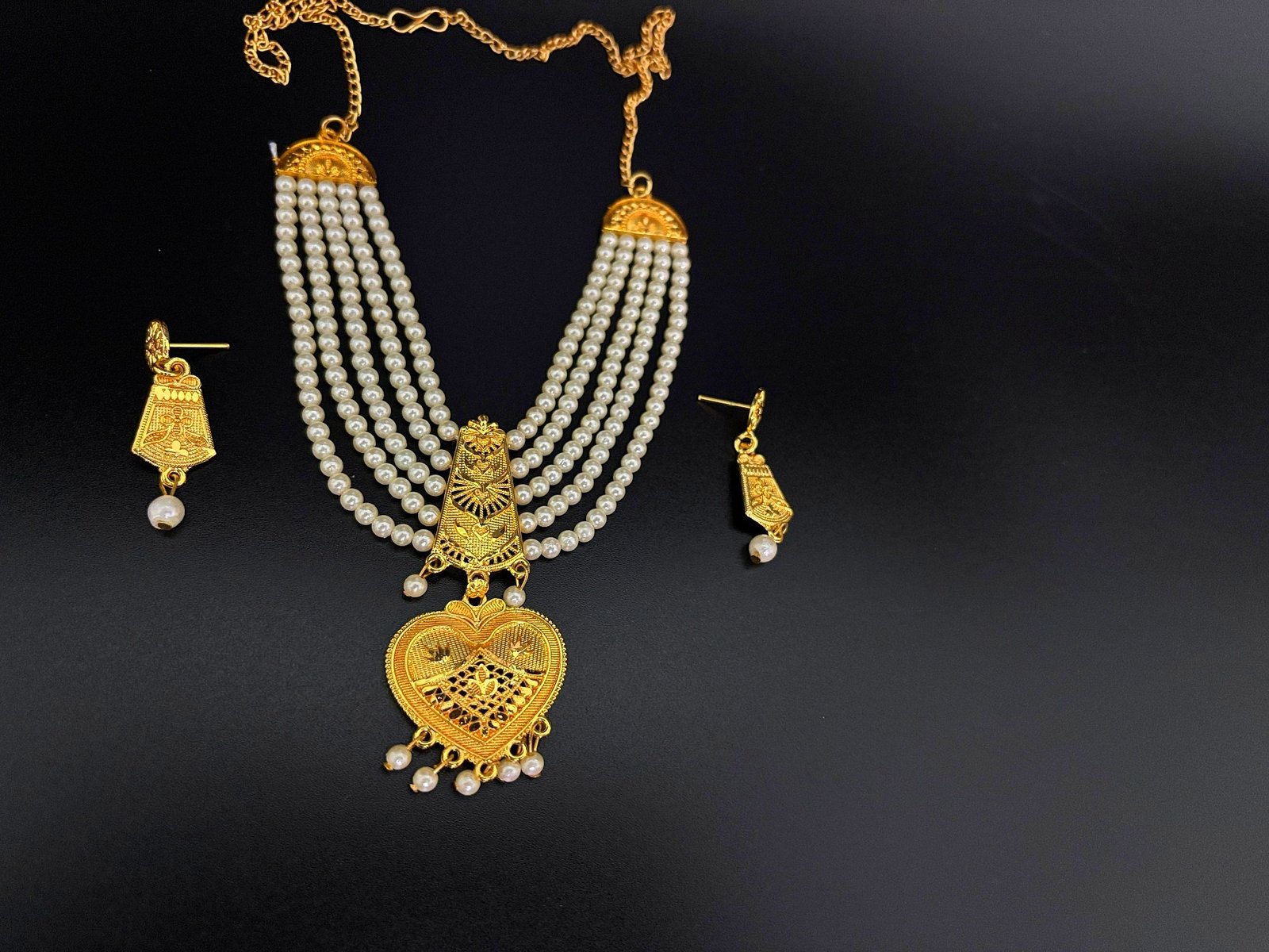 Bridal Pearl Gold Necklace Set