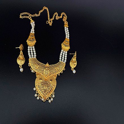 Rich Golden Pearl Bridal Necklace Set